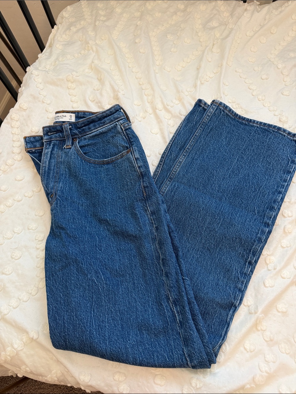 Abercrombie & Fitch jeans. Size 25 curve love